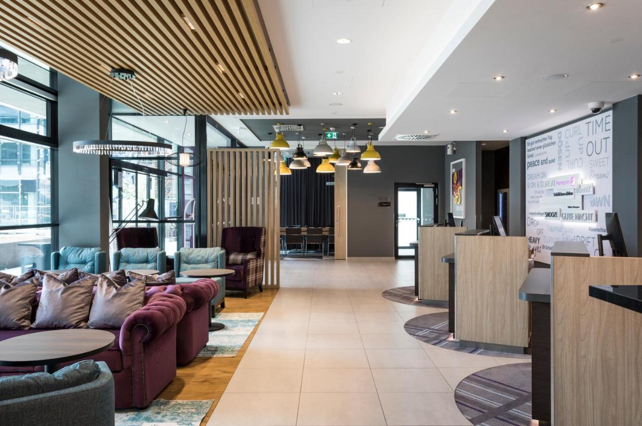 Premier Inn Freiburg City Sued Экстерьер фото